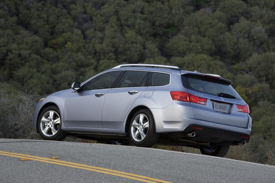  Acura TSX Sport Wagon 2010 года  (фото 3 из 63)